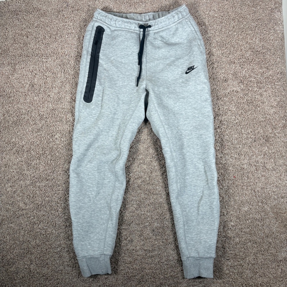 Nike Mens Tech Fleece Joggers Grey Black FB8002-083 Slim Fit Sweatpants Medium